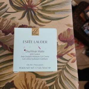 Estee lauder day wear matte